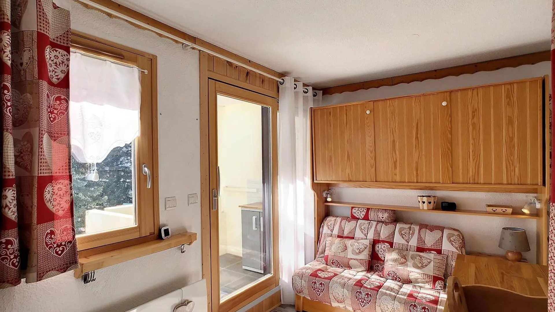 Studio Cabine Renove, 4 Pers, Balcon Sud-Ouest, Proche Pistes Et Commerces - Les Menuires - Fr-1-178-378 Saint-Martin-de-Belleville